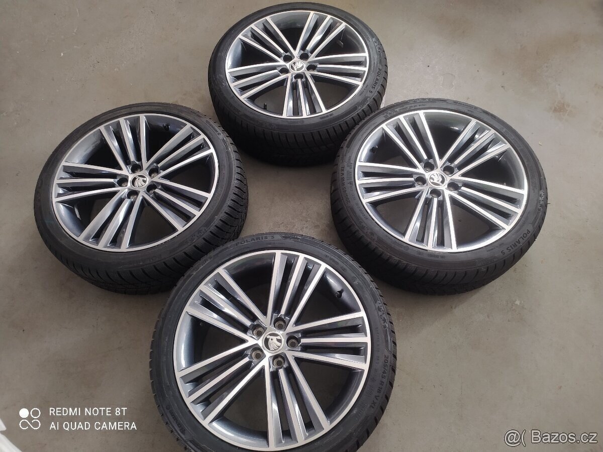 Prodám originál zimní kola ŠKODA SCALA 18 + 205/45 R18