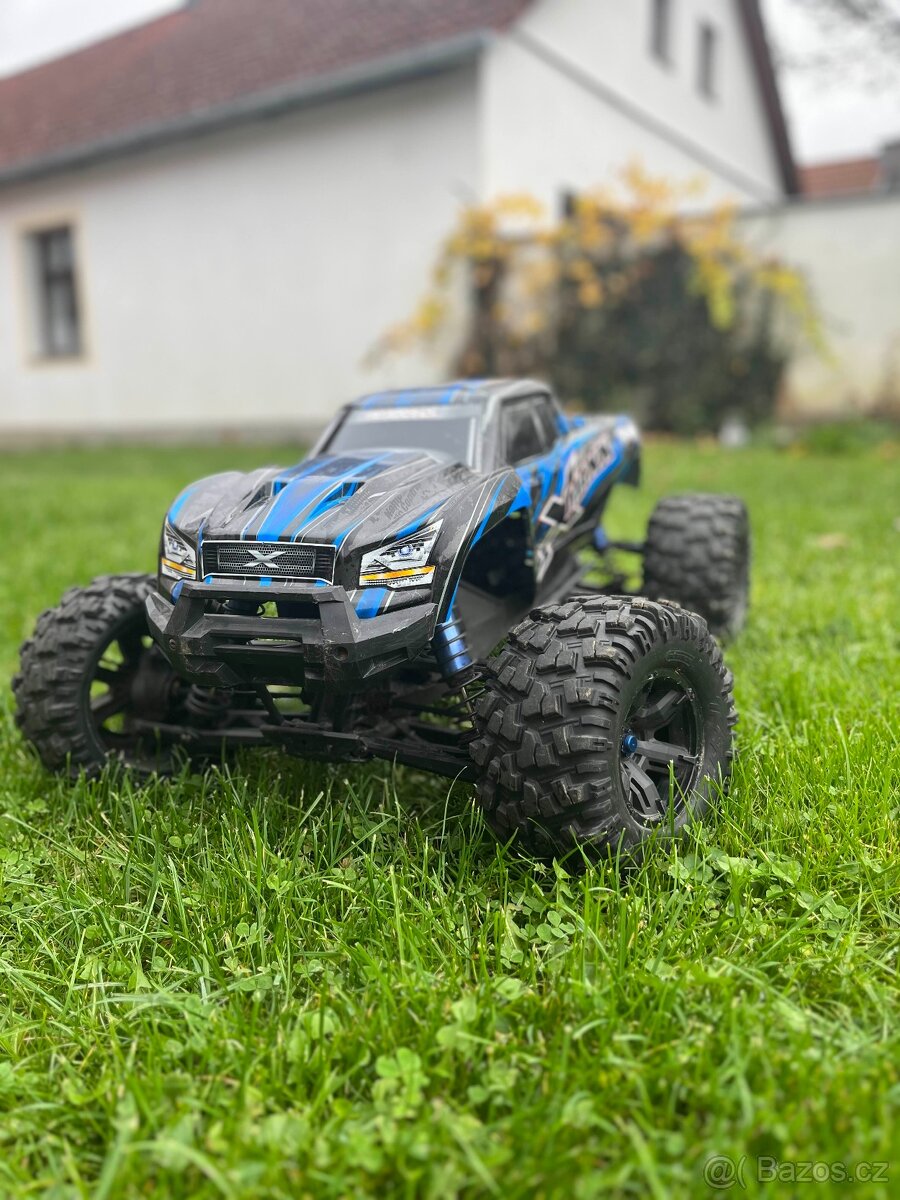 Traxxas X-Maxx 6S + náhradní baterie