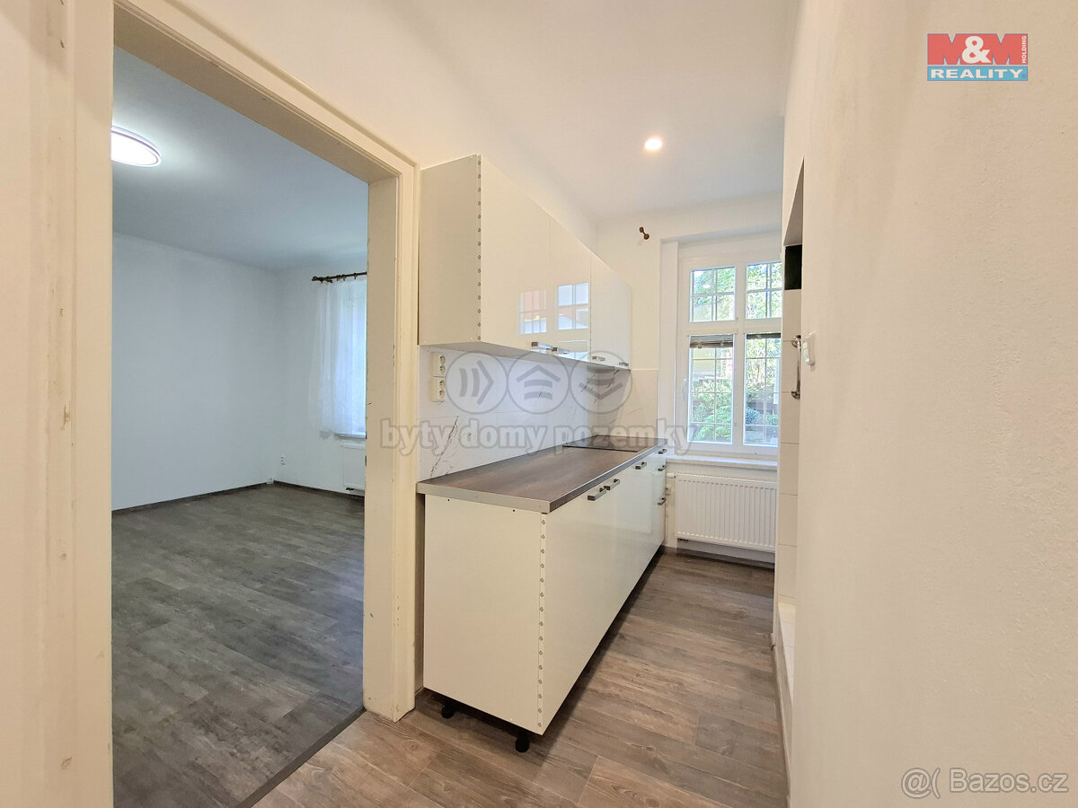 Pronájem bytu 1+1, 35 m², Karlovy Vary, ul. Rumunská