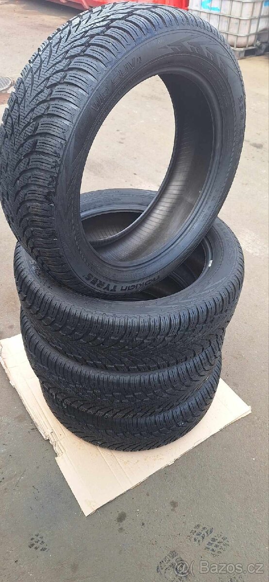 Nokian 235/55/20