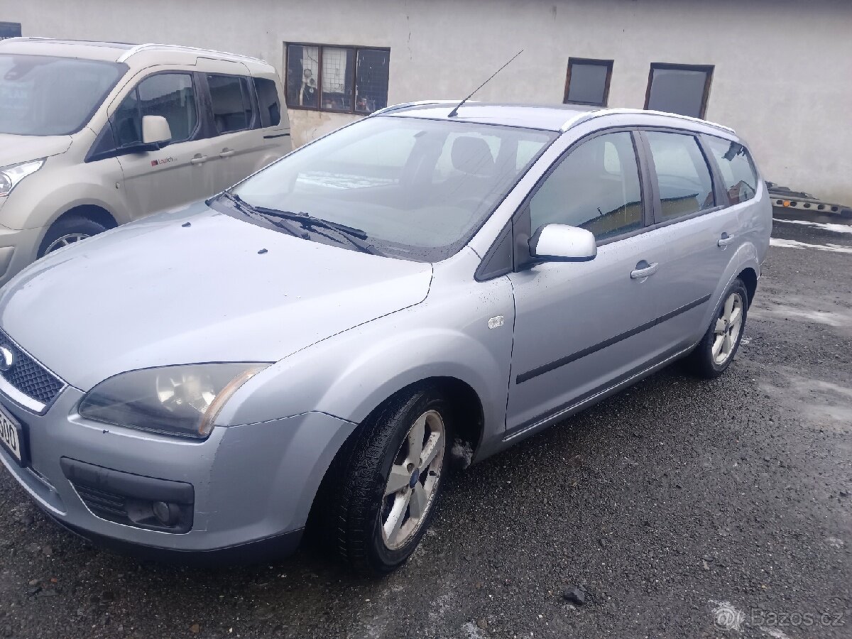 Ford Focus 2004 nahoru -různé n. d.