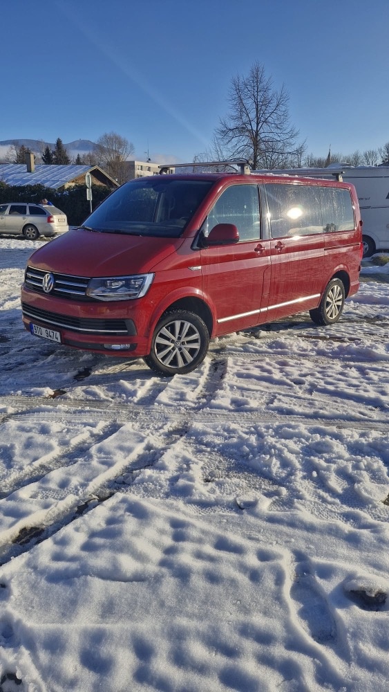 VW Multivan T.6, první majitel, tažné, nebourané