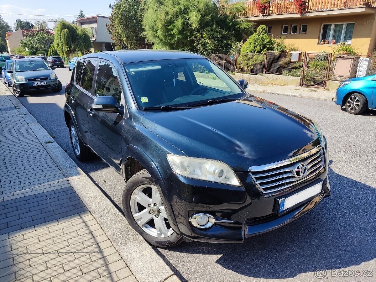 Toyota RAV4 III 2,2 D-CAT (novější motor)