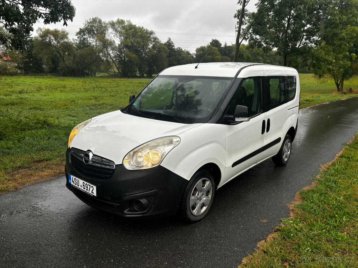 Opel Combo 1.6 CDTI 66kW, RV 2012, Klima, 5.míst