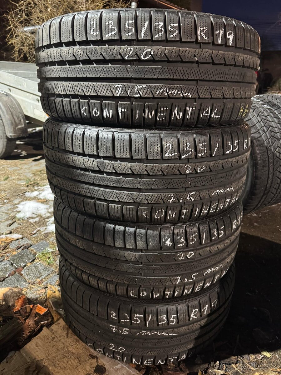 235/35 r19 Continental.