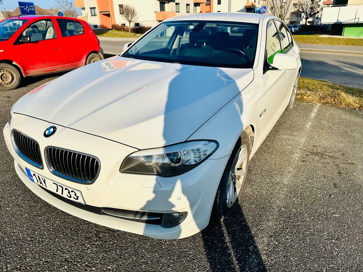 Bmw f10 528i.3l,manuál.zadní náhon