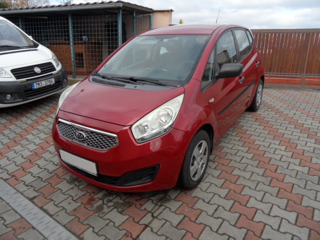 Kia Venga 1.4 CVVTI,1.maj.,zak. v ČR,pěkný stav,nebourané