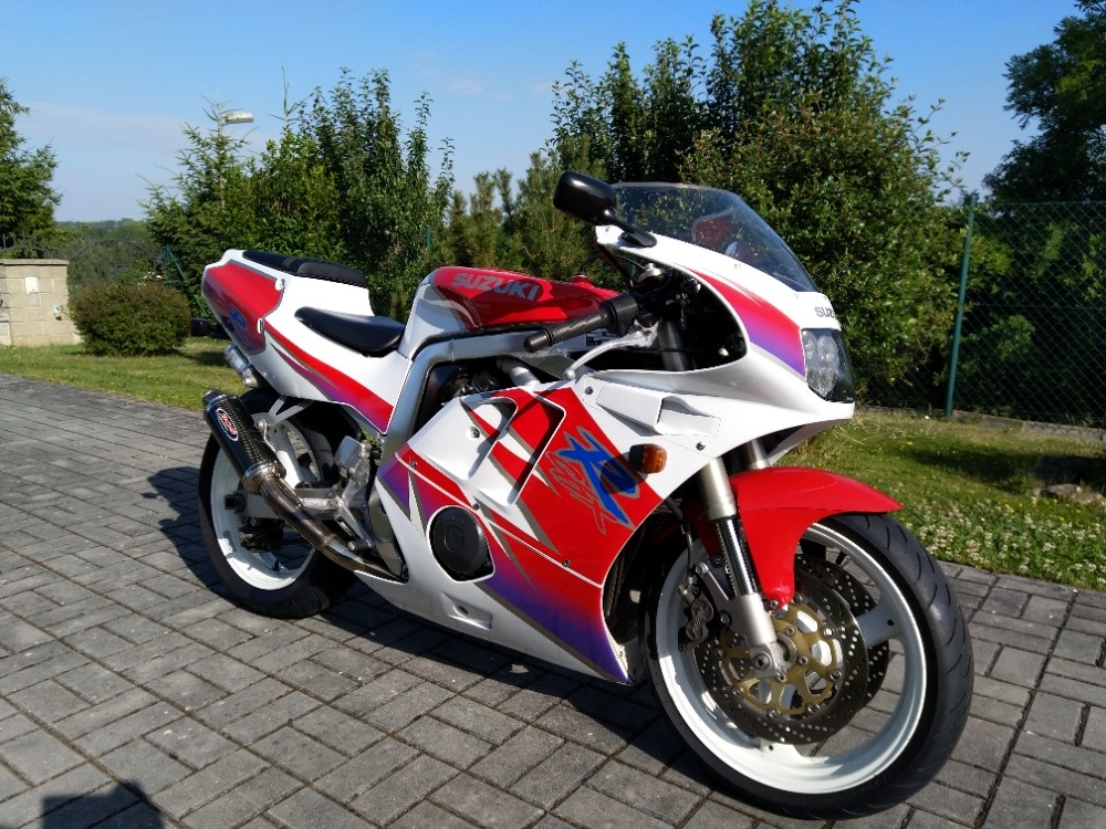 Suzuki GSX-R 400