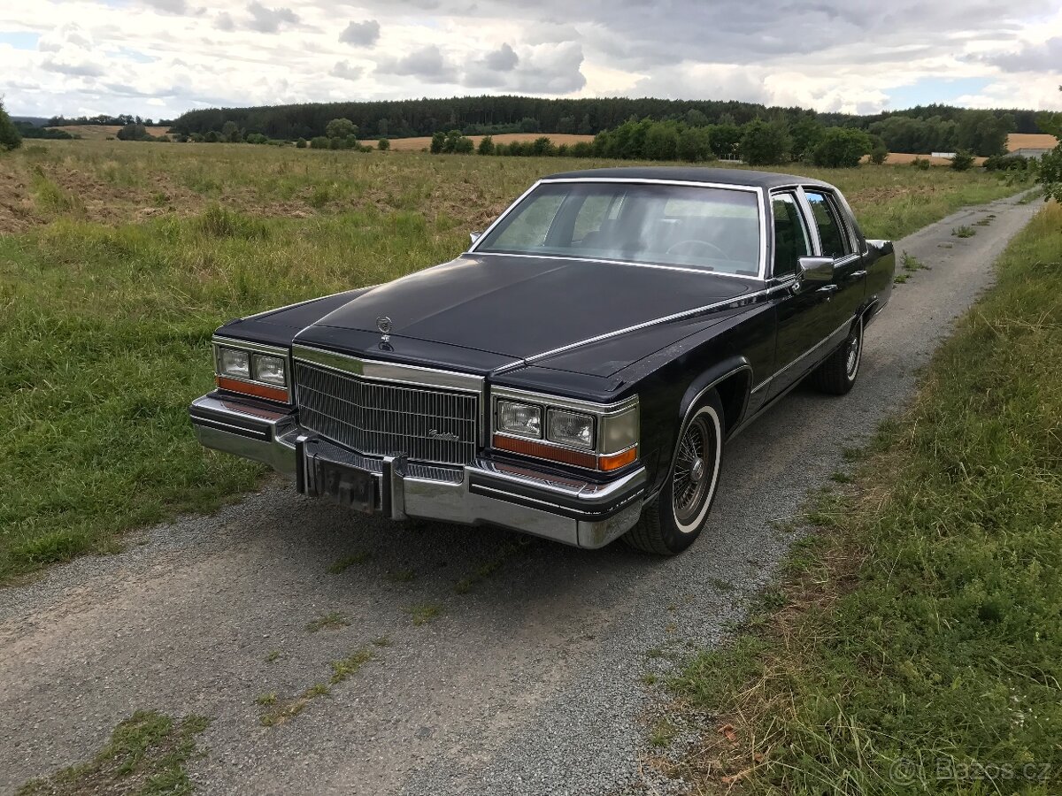 Cadillac Fleetwood Brougham V8 4.1