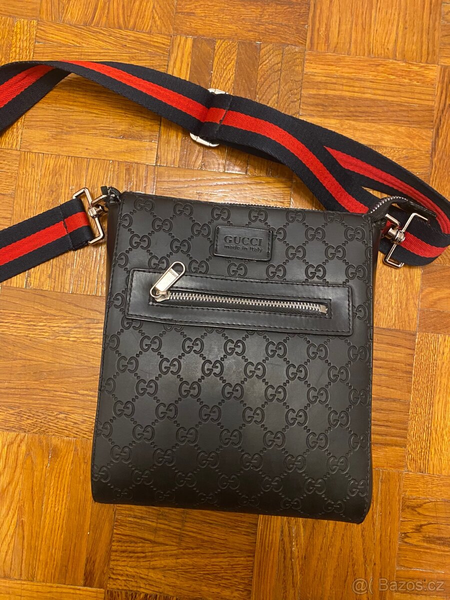 Gucci gg supreme bag