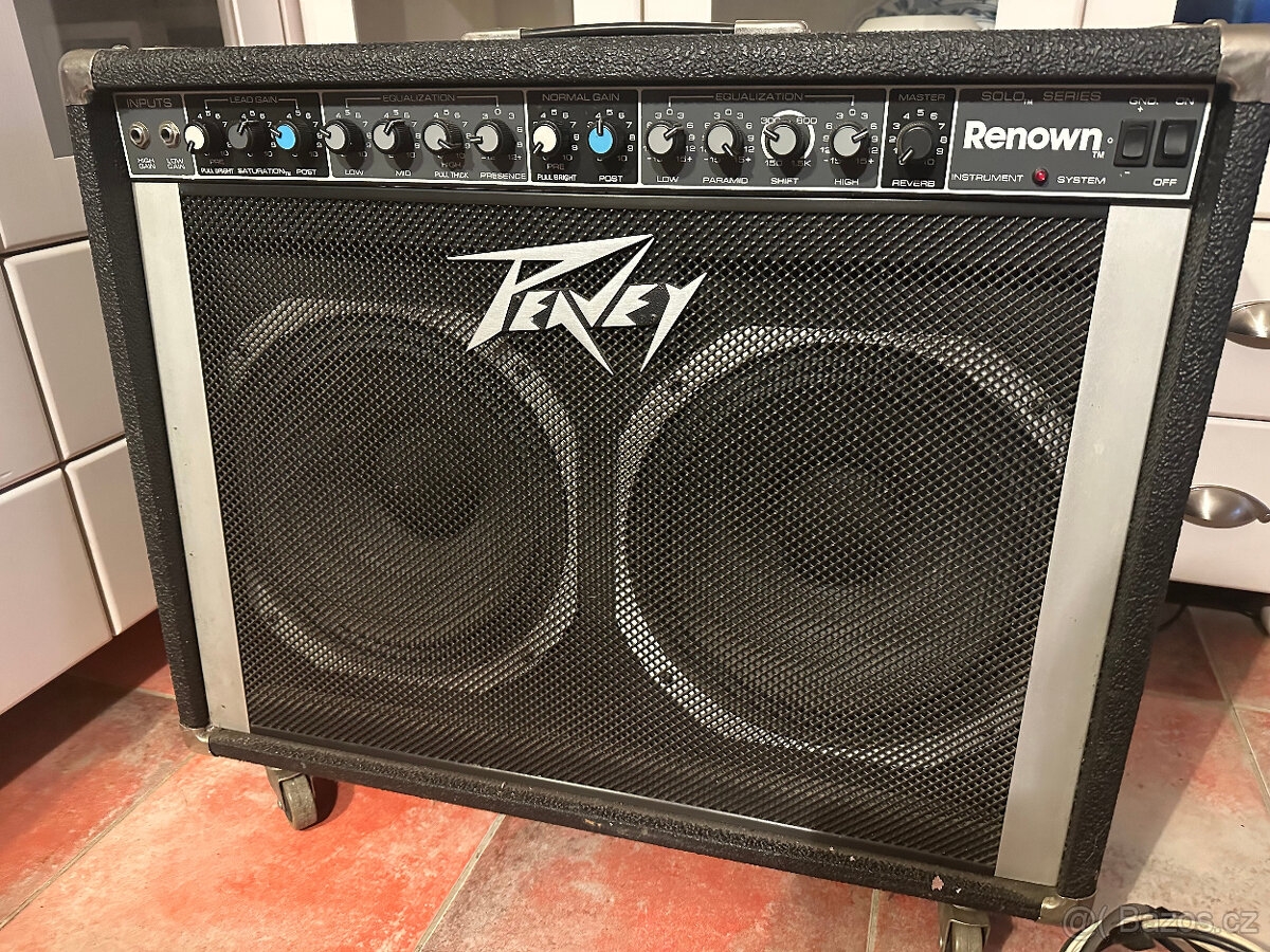 Kytarový zesilovač Peavey Renown 212 Solo Series