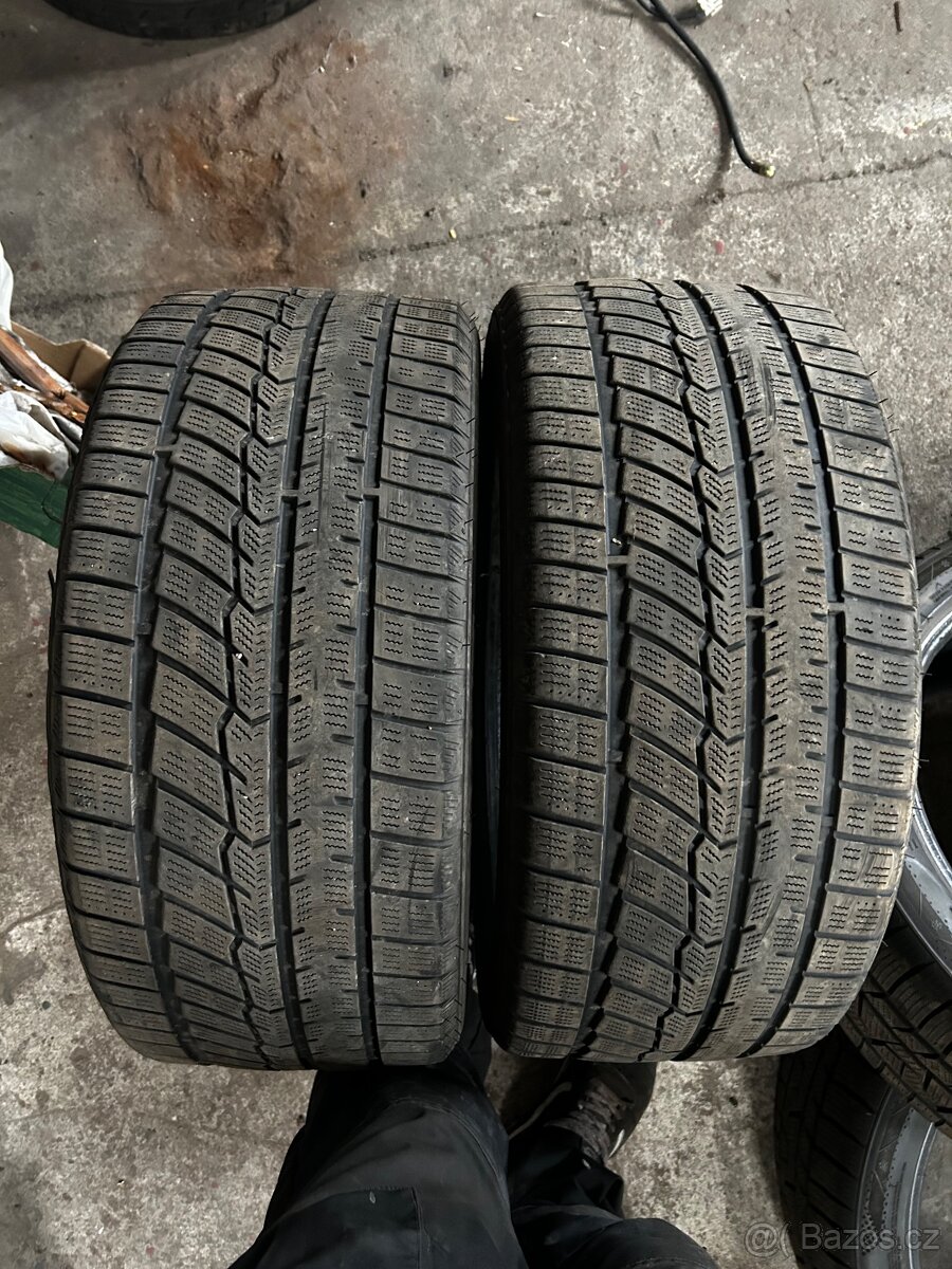 Zimní pneu Fortune 245/40 r19