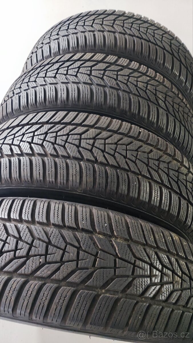 Zimní 215/65/17 Hankook Winter Icept evo3, DOT 3821