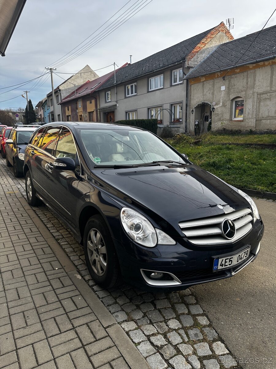 Mercedes - Benz R 320 4 matic