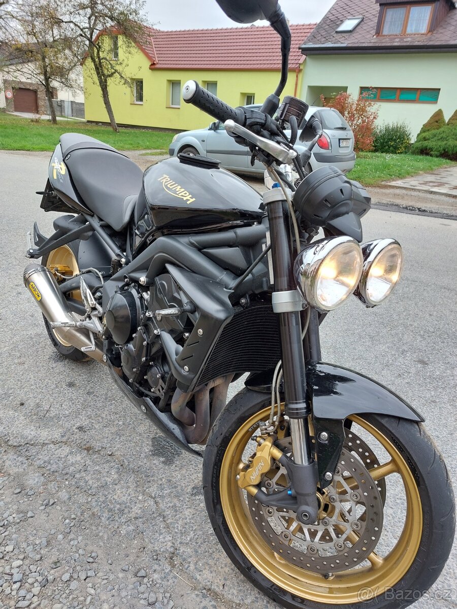 Triumph Street triple 675R