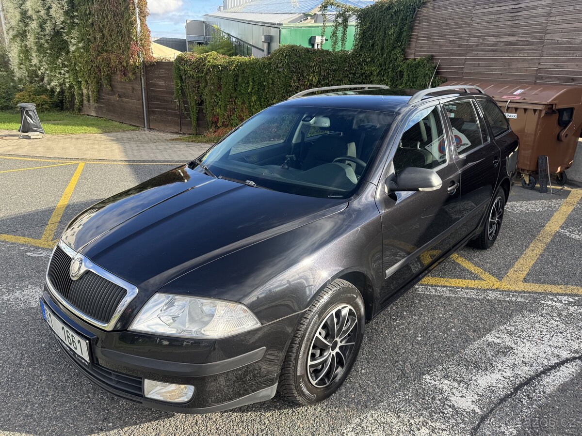 Škoda Octavia 1.9TDI 77Kw Elegance DSG