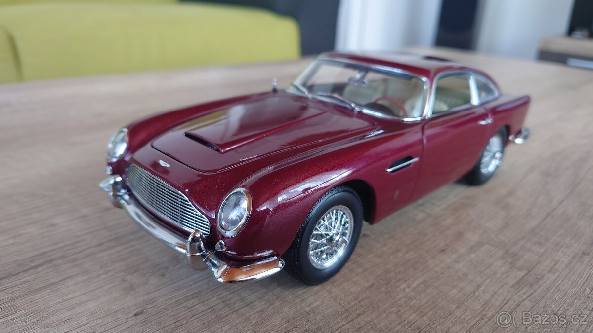 Aston Martin DB5 - 1:18 Autoart