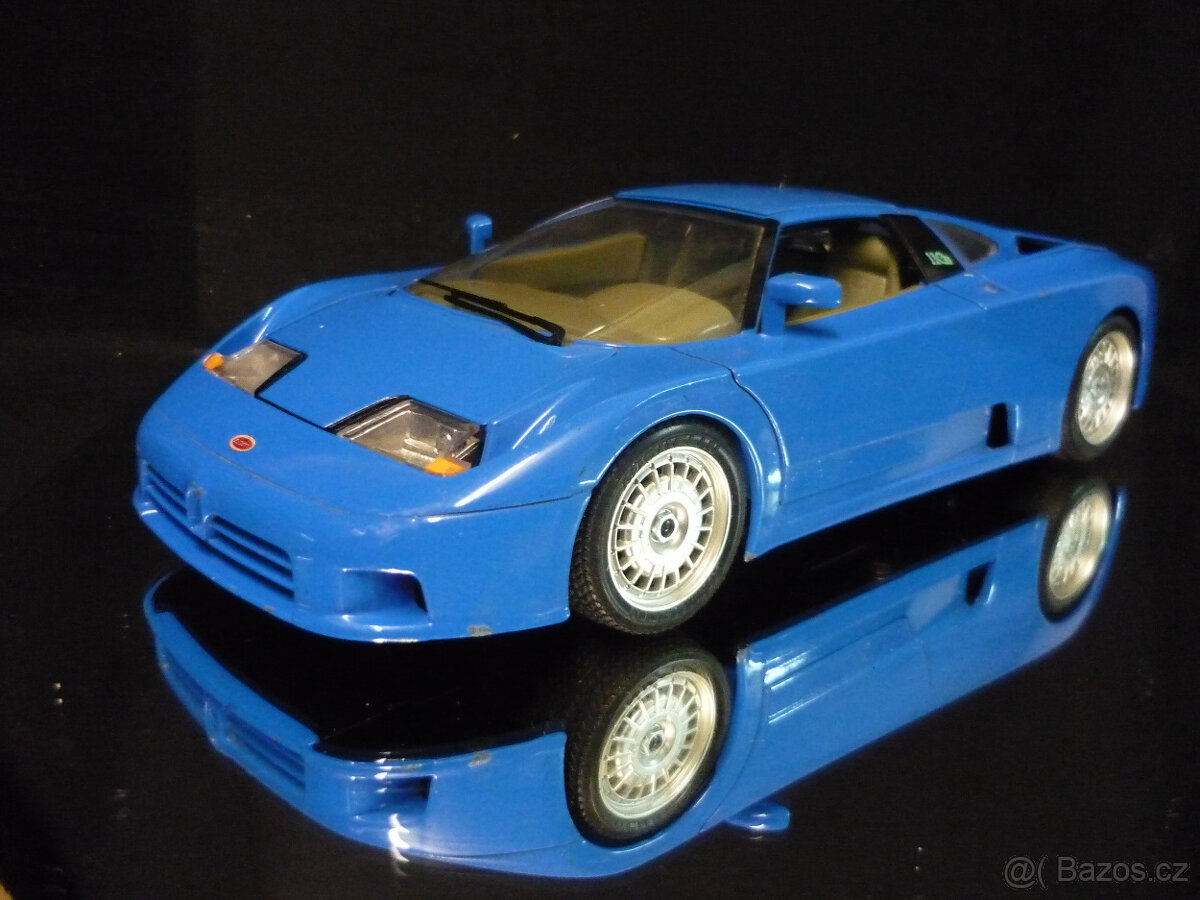 Bugatti EB110 světle modré Bburago 1/18