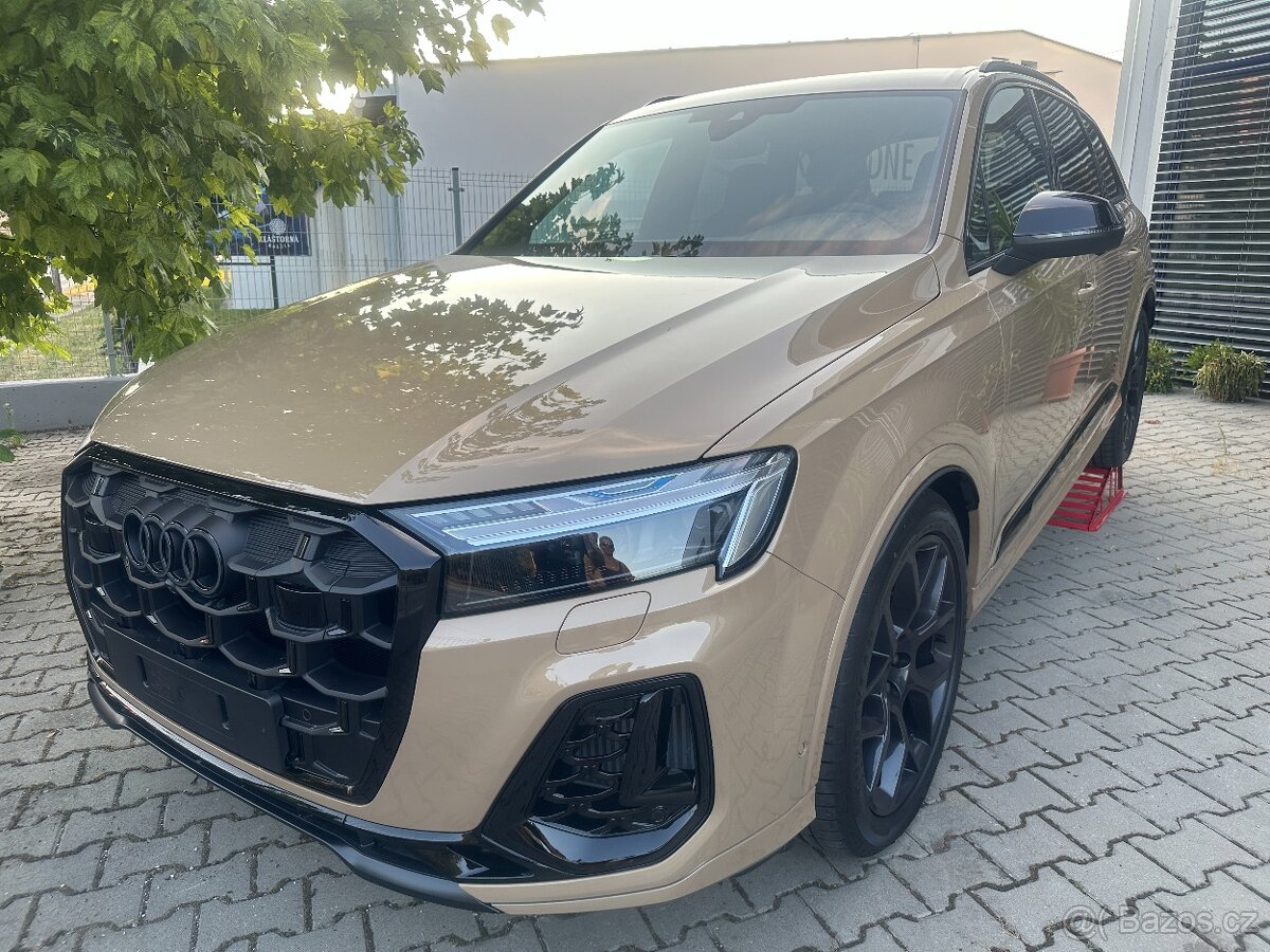 Predám Audi SQ7,zaruka,masaže,360,tažné,NOVE