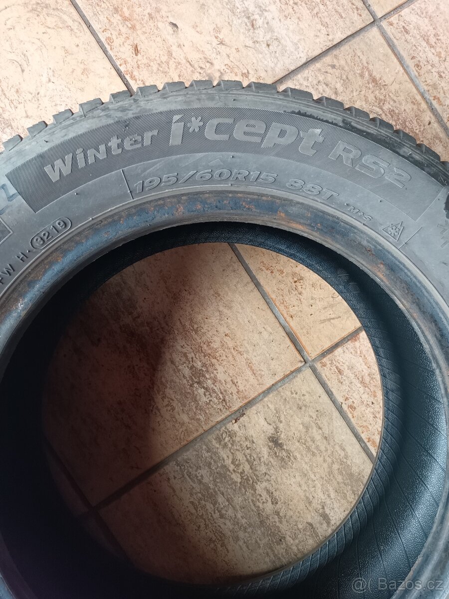 195/60 R15 Hankook Winter icept RS2