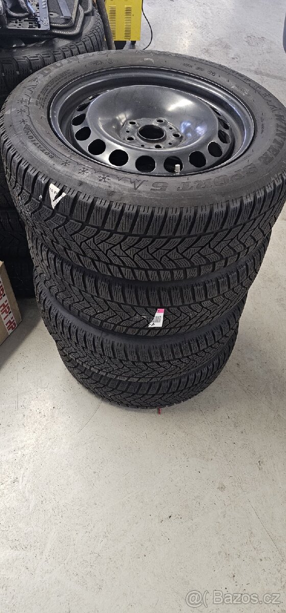 215/60R16 Zimní pneu na discích Dunlop