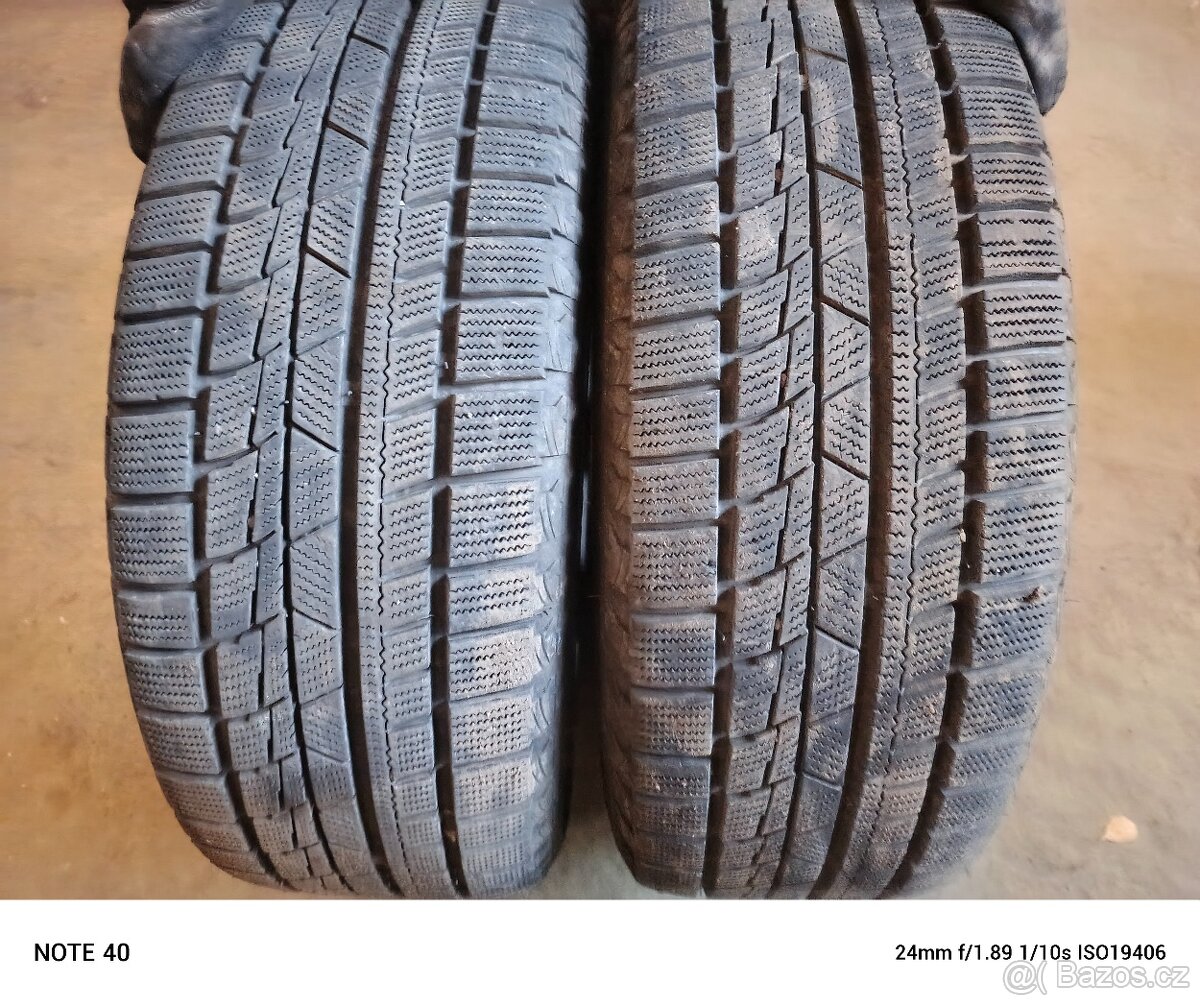 Zimní pneumatiky 215/55R16