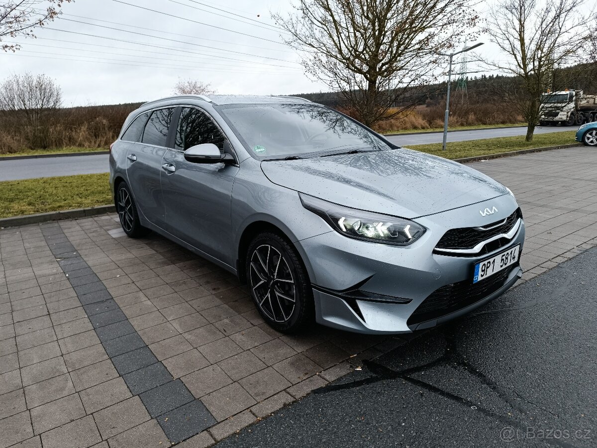 KIA Ceed SW CD 1,5 T-GDI (117kw) výbava TOP, v záruce