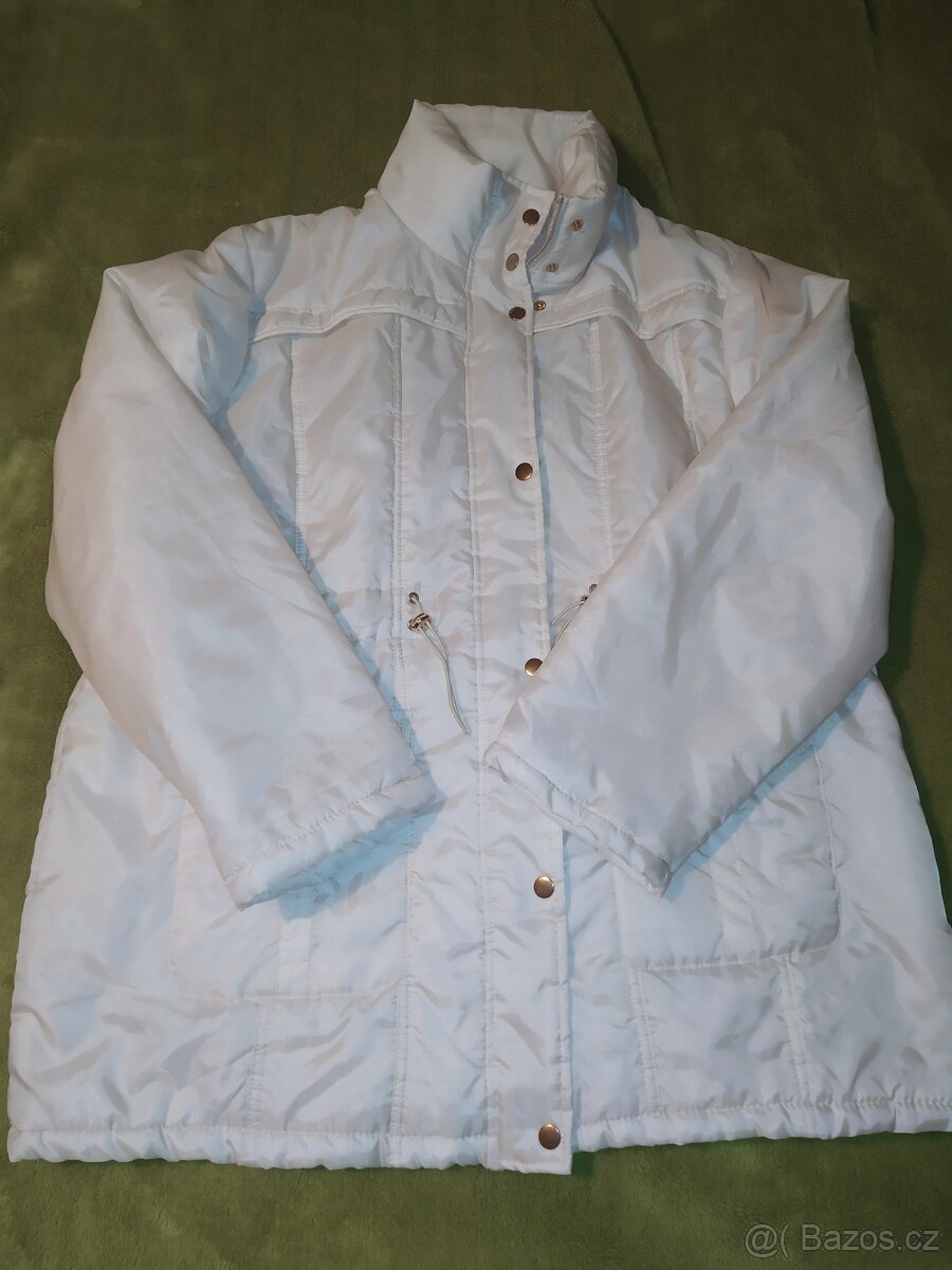 Bílá prošívaná bunda vel. 46