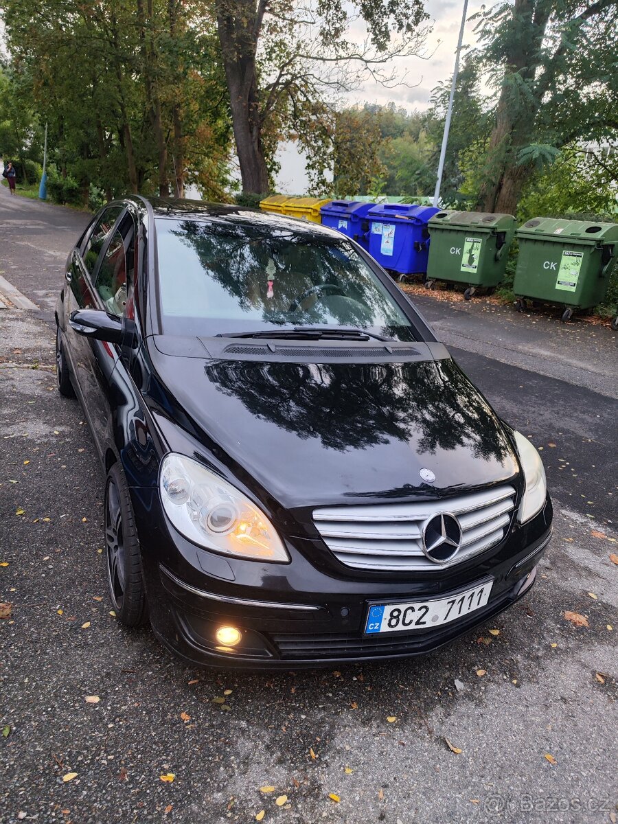 Mercedes Benz b200 cdi