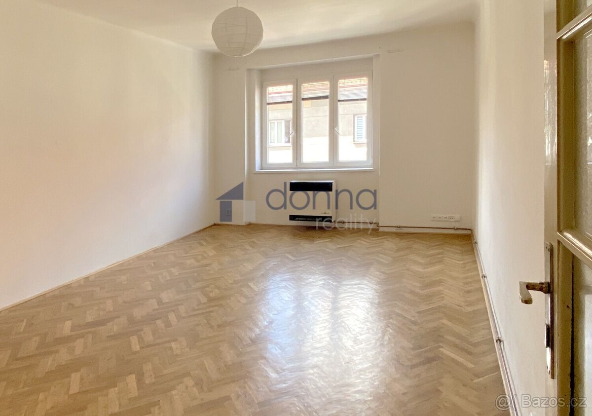 Pronájem světlého bytu 1+kk, 32m2, Praha 10 - Strašnice, ul.