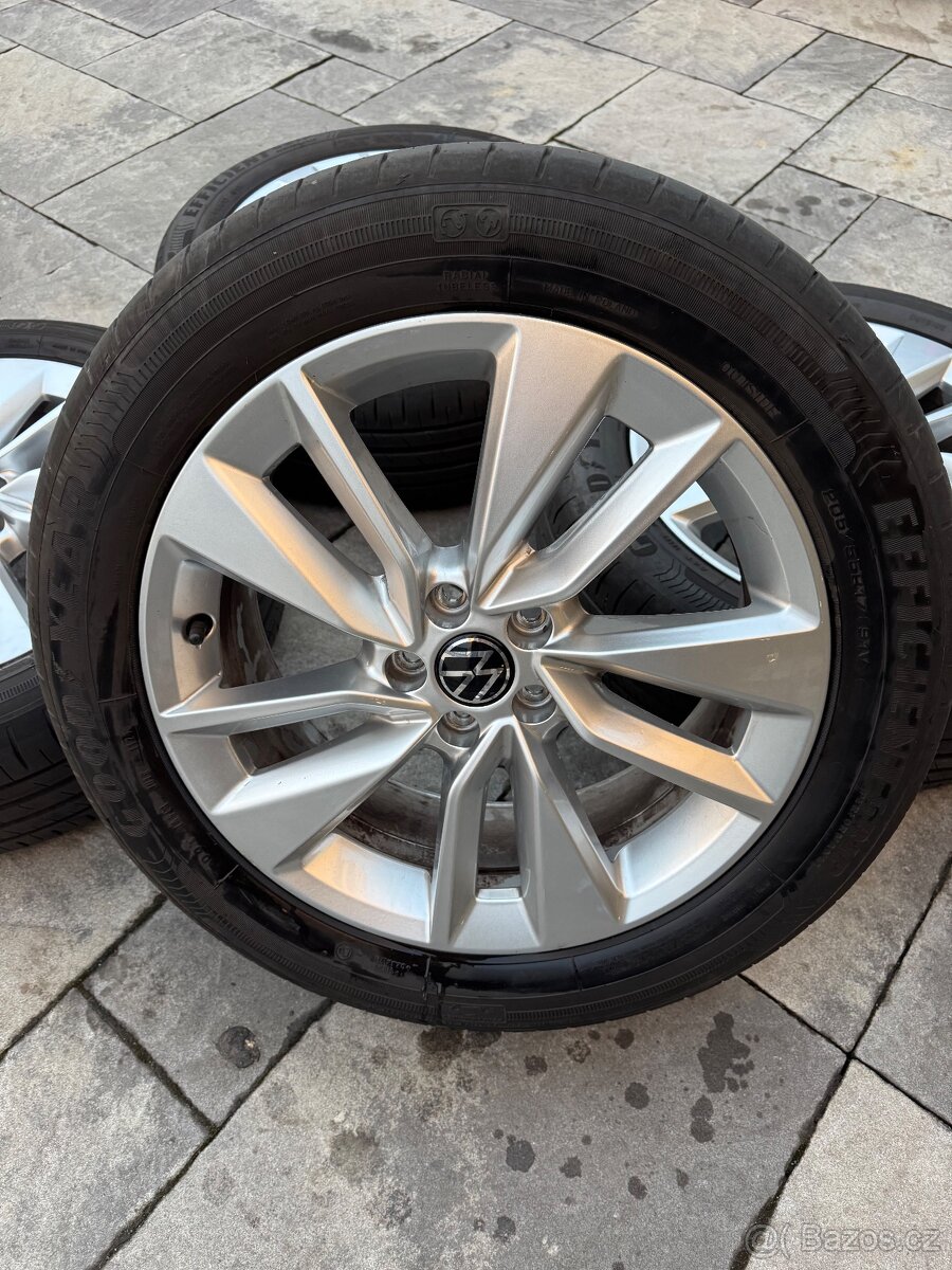 Originální alu kola VW Taigo 5x100 17” 205/55R17