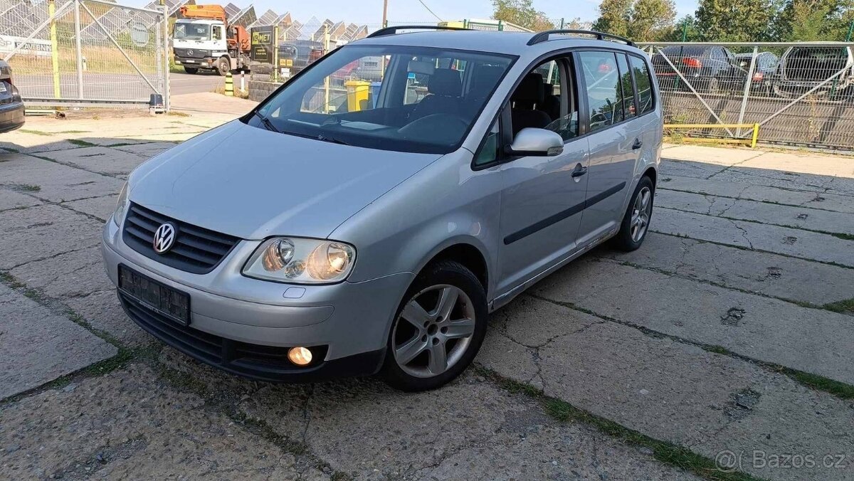 VW Touran 1.9tdi 77kW BKC barva LA7W 7.mist