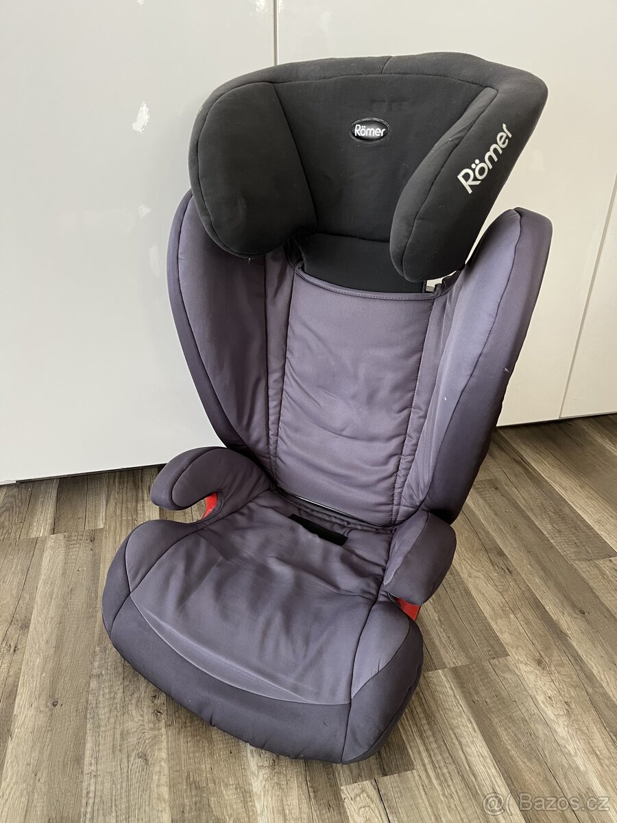 dětská sedačka Britax Römer Kidfix SICT 15-36kg s Isofixem