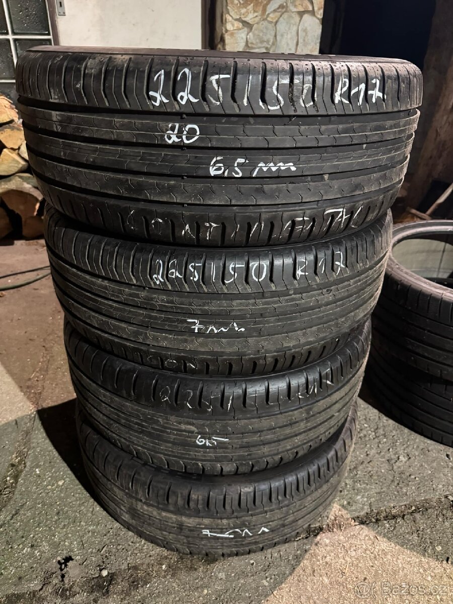 225/50 r17 Continental.