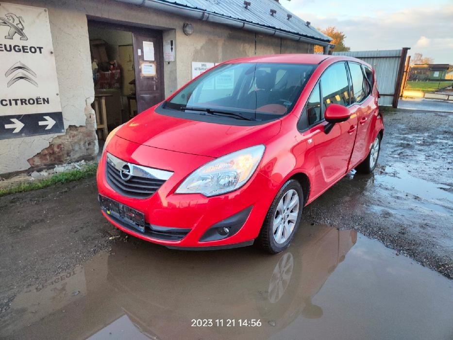 Prodám veškeré náhradní díly Opel Meriva B 1.4 16v 74kw A14X