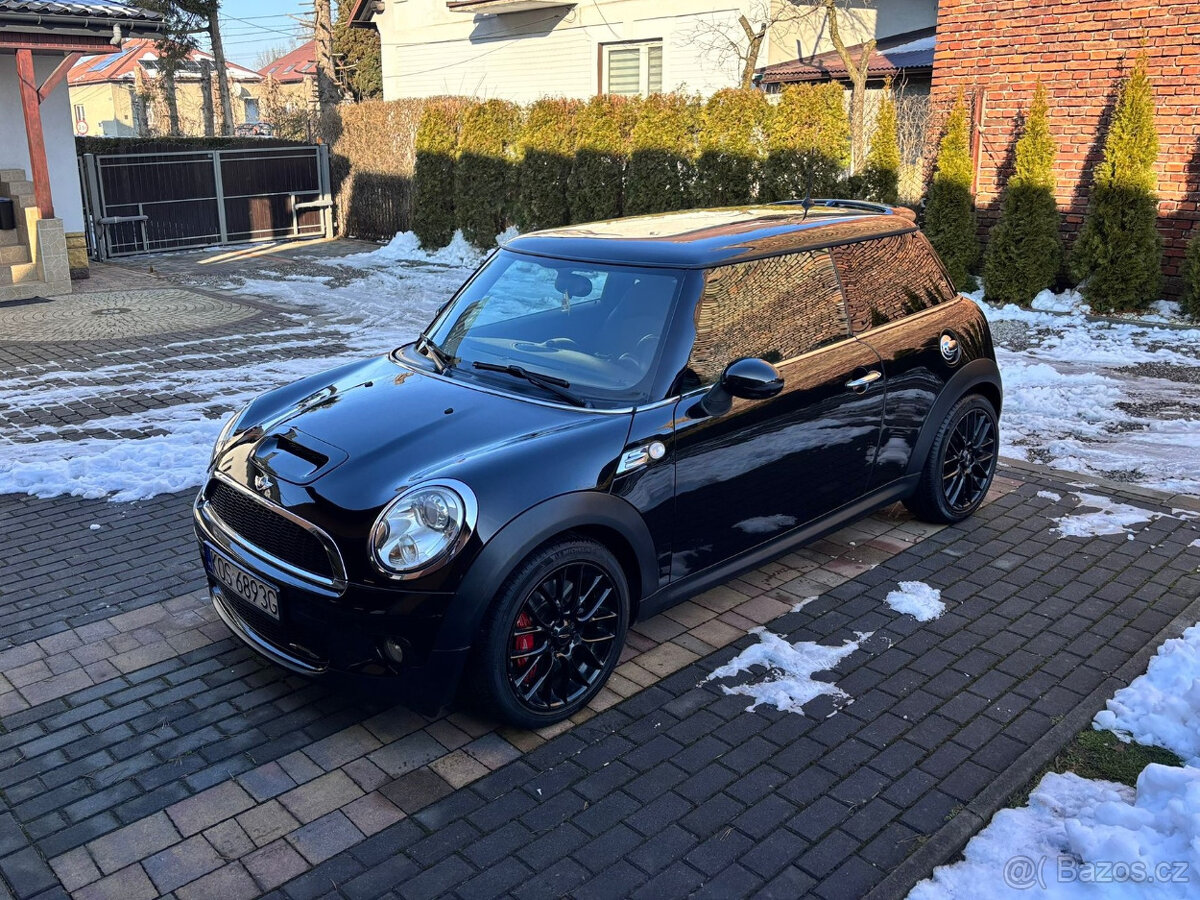 Mini Cooper S R56 JCW John Cooper Works