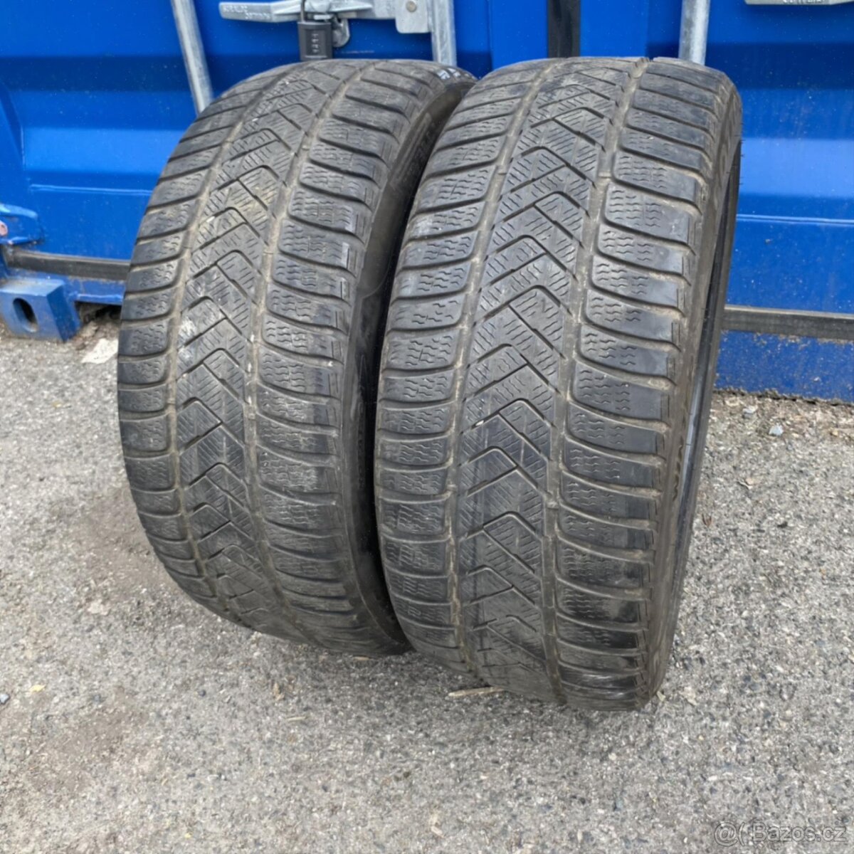 Zimní pneu 235/45 R18 98V Pirelli 7-7,5mm