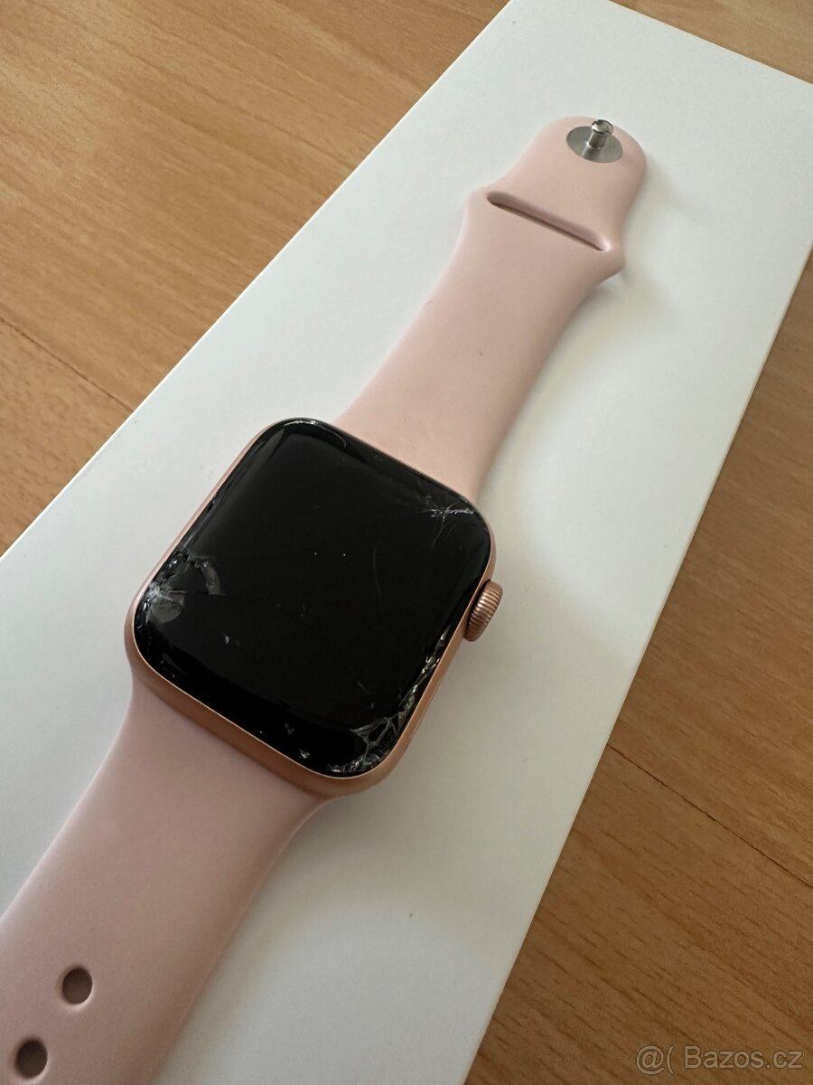 Apple Watch SE 40 mm