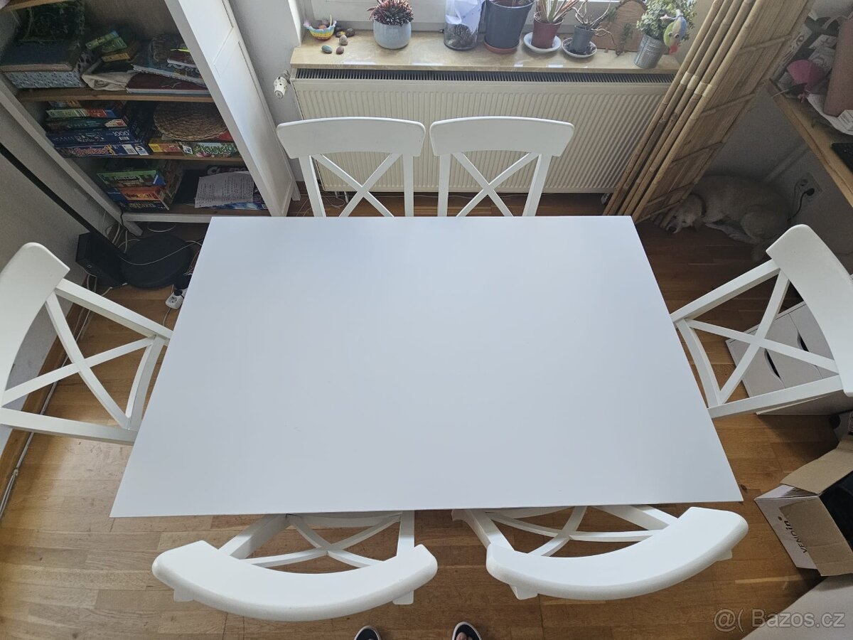 Jidelni stůl - IKEA LANEBERG