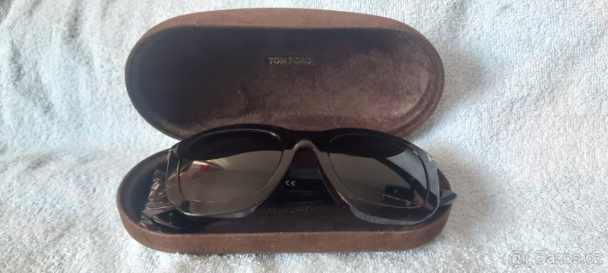 Tom Ford Julia 02