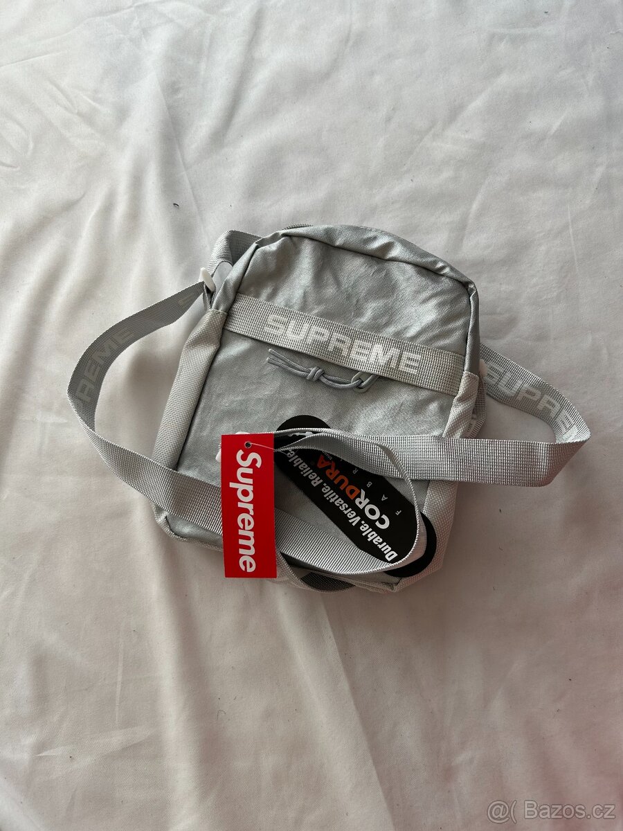 Supreme Silver shoulder bag