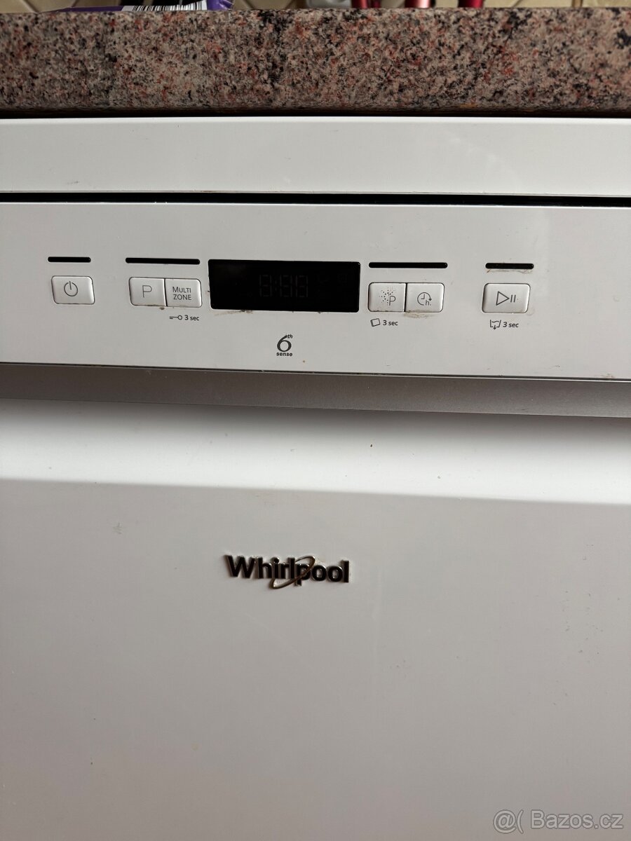Myčka nádobí Whirlpool