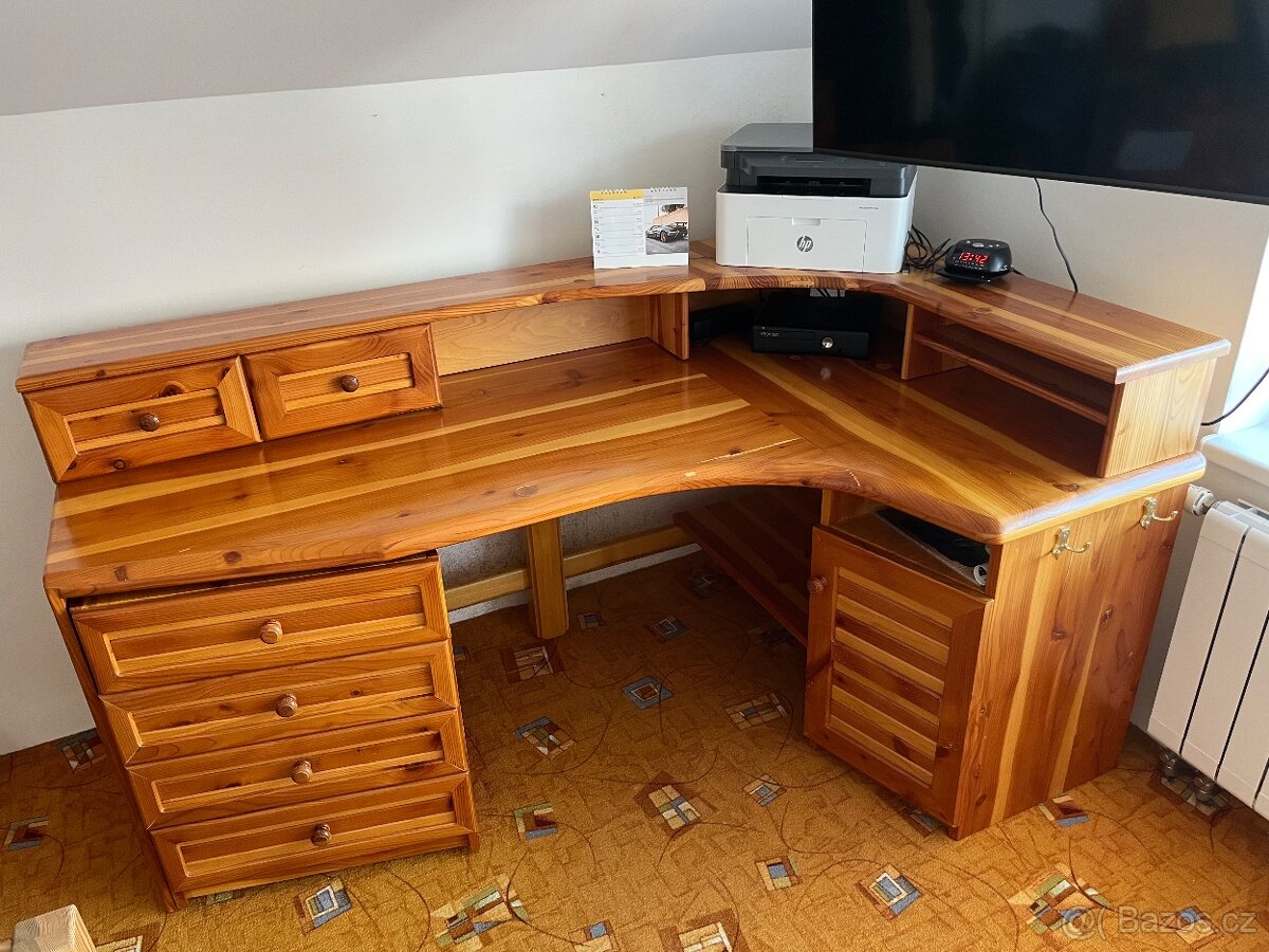 Rohový psací stůl - Masiv (borovice)