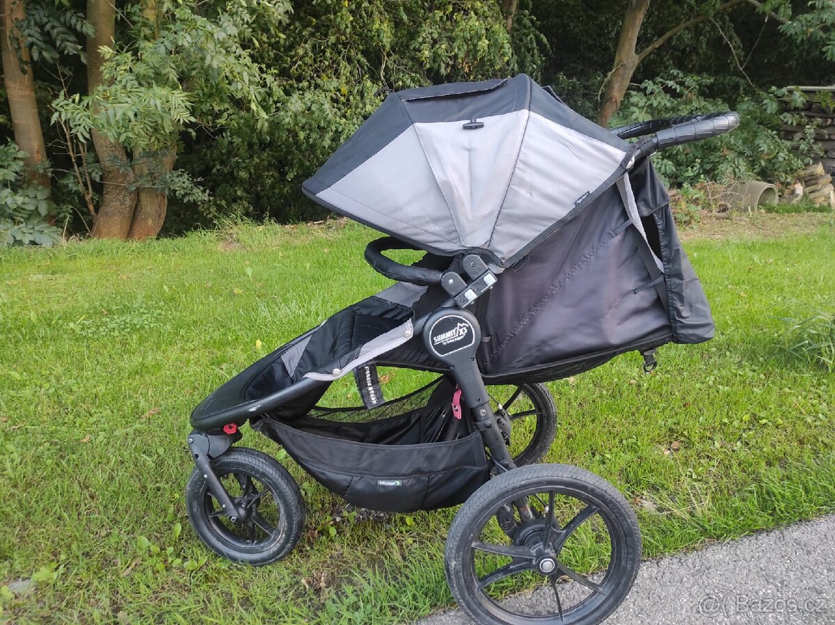 Sportovní kočárek Baby Jogger Summit X3