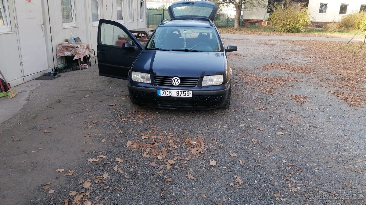 VW Bora 1.9 tdi 66kw ROTAČKA   Po rozvodech… Klima