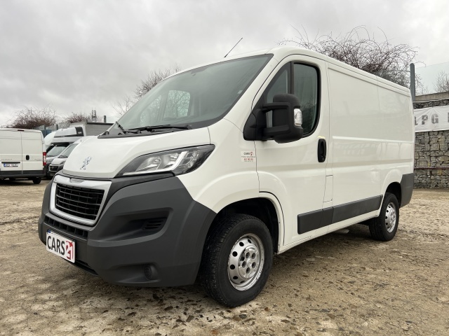 Prodám Peugeot Boxer 2.0HDi,96kw. L1H1.Tažné zařízení: 2.500