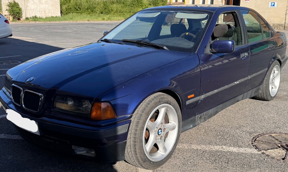 BMW E36 330i