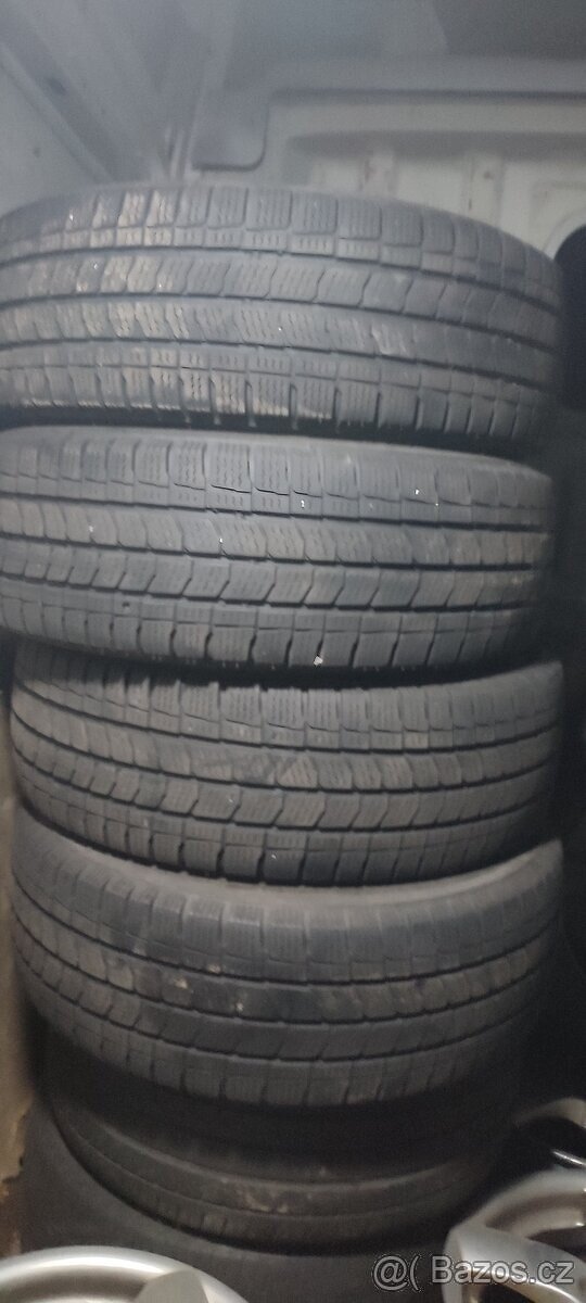 Zatezove pneu 215/65 R16 C r16c