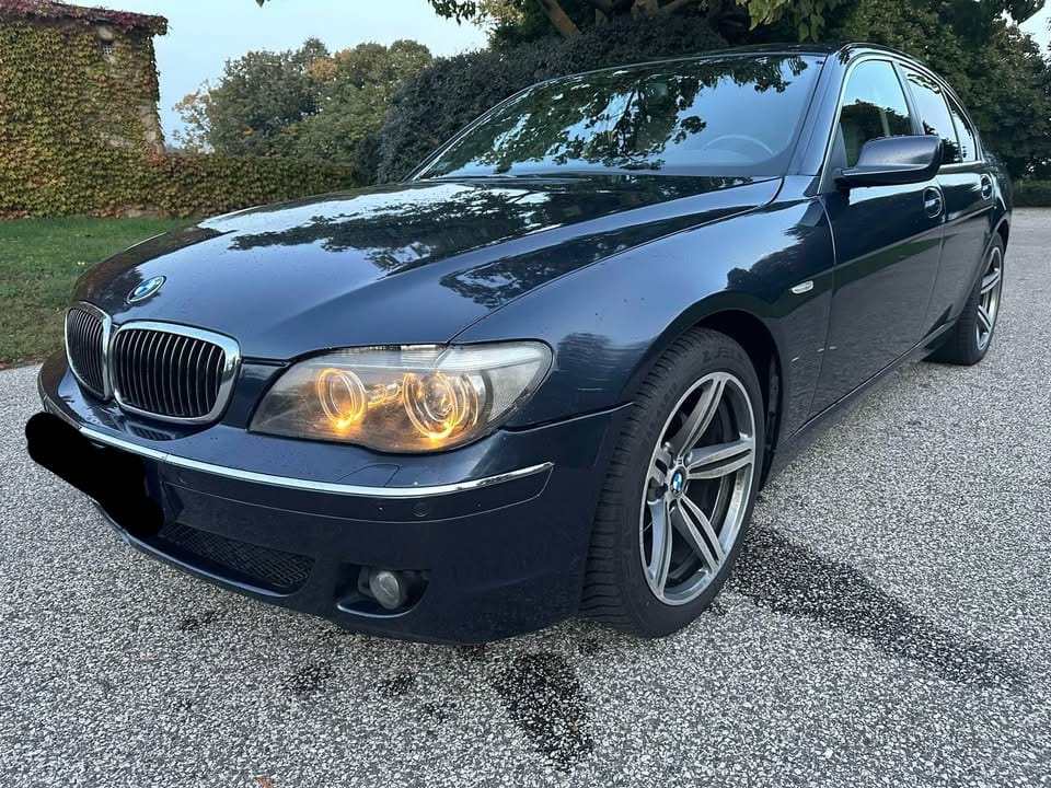 BMW 730i e65