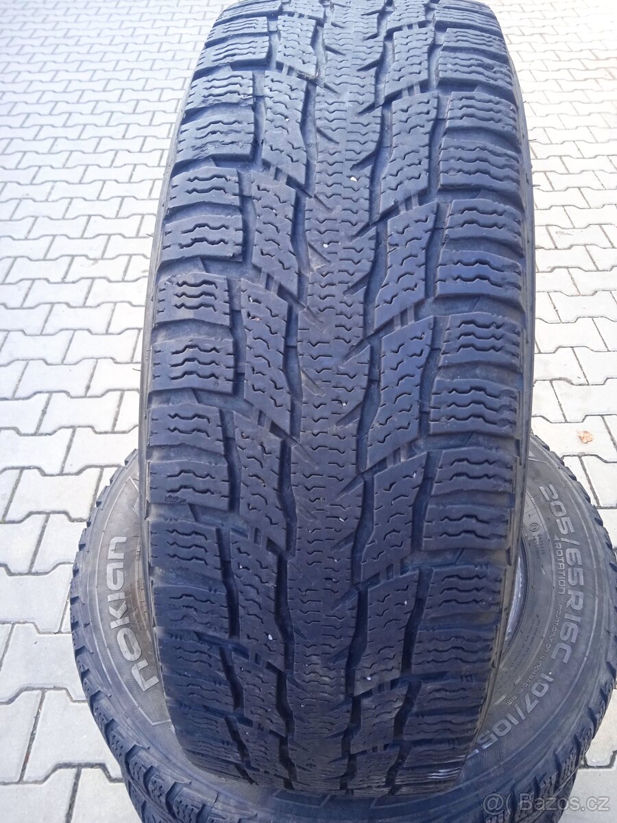 Nokian wrc3 205/65 r16c